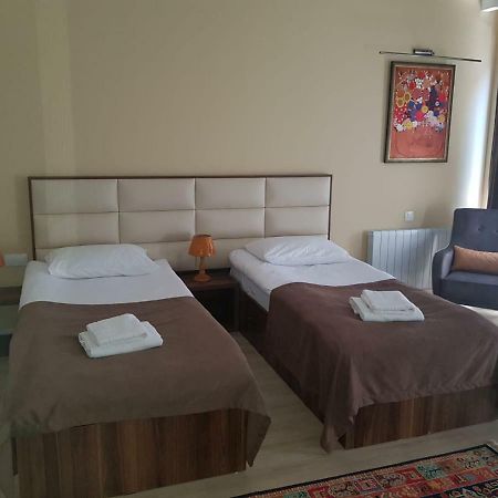 Apart Hotel Avlabari Yard 第比利斯 外观 照片