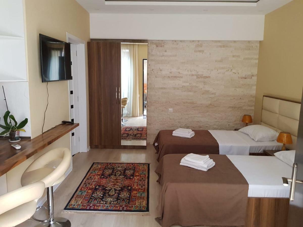 Apart Hotel Avlabari Yard 第比利斯 外观 照片