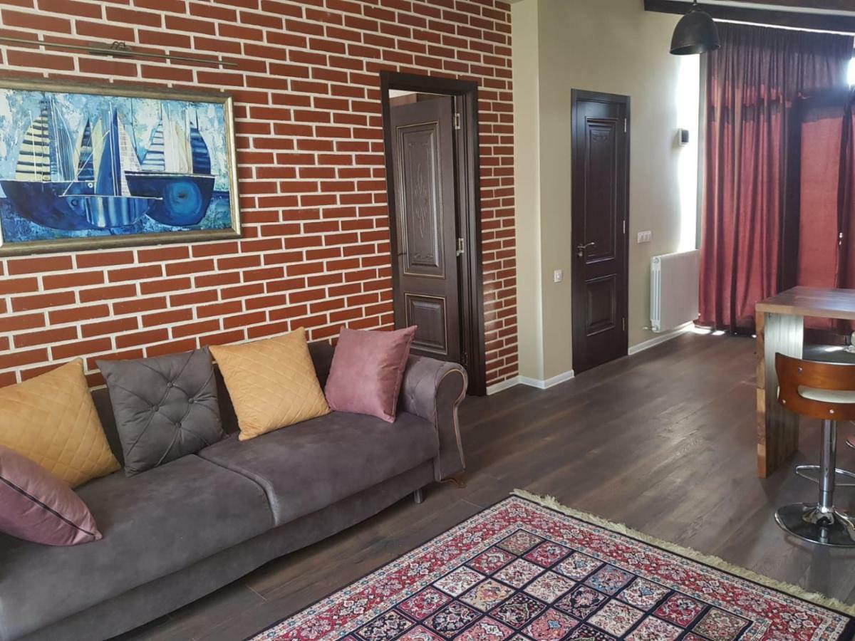 Apart Hotel Avlabari Yard 第比利斯 外观 照片