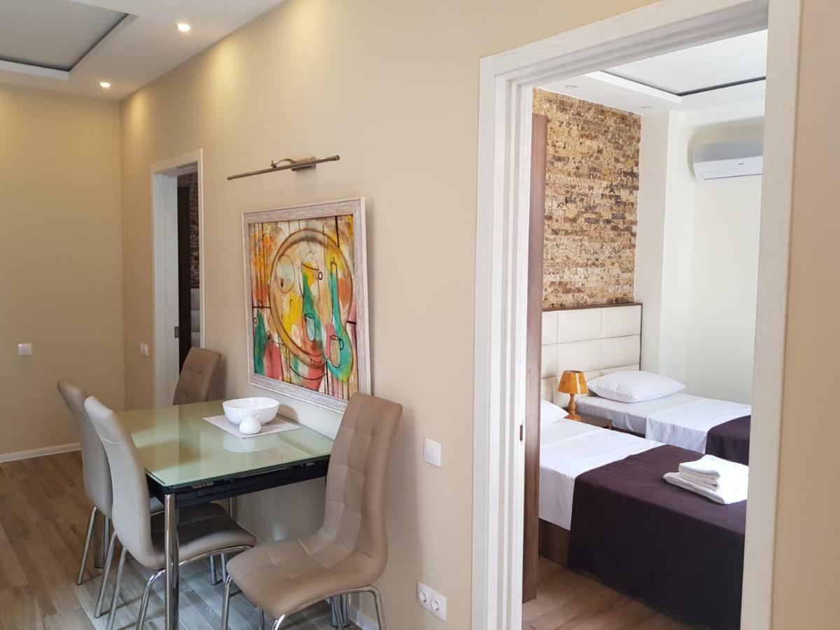 Apart Hotel Avlabari Yard 第比利斯 外观 照片